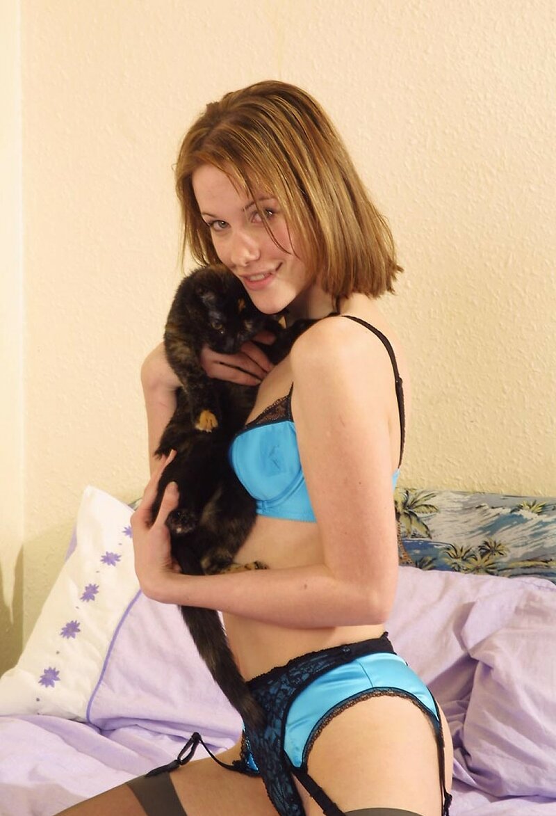 Зина, 32
